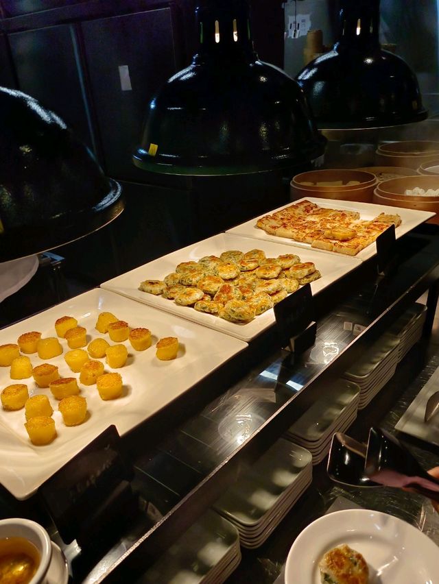 新莊吃到飽，村民食堂廚窗港點 新莊i-Tower店