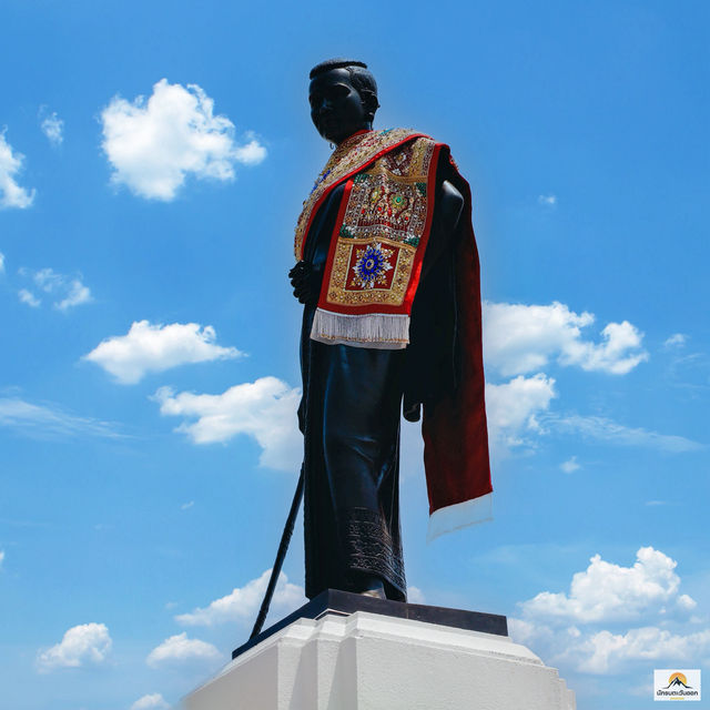 อนุสาวรีย์ท้าวสุรนารี