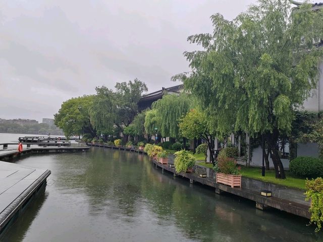 ทะเลสาบซีหู (西湖)