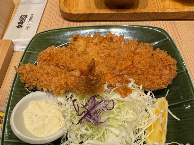 Crispy Comfort from Japan: Tonkatsu Wako Delivers in Bangkok