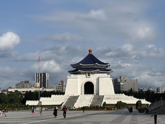  Chiang Kai-shek Memorial Hall 