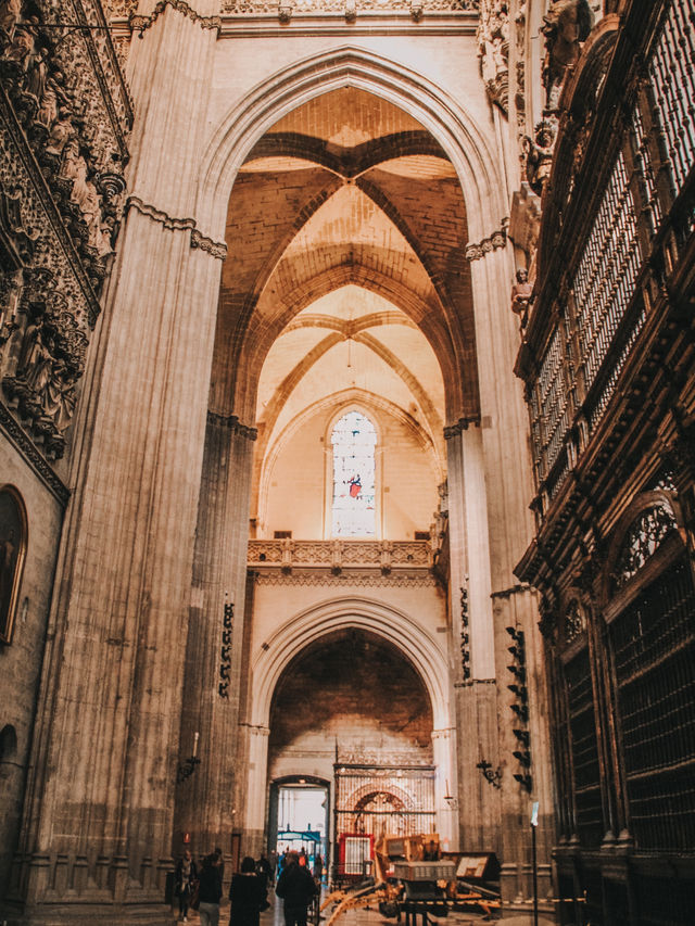 A Towering Wonder – My Visit to Catedral de Sevilla