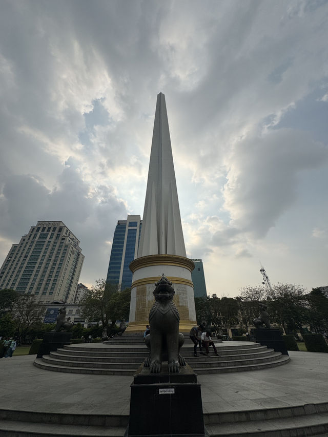 📍Sunrise to Sunset: A Soulful Day in Yangon 🇲🇲