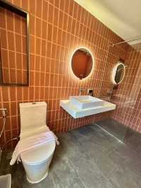 Blu Monkey Hub & Hotel Bangsaen โรมแรมสวยบางแสน