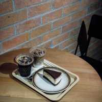 ☕✨ Double U Coffee & Eatery - Ubon