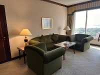 【Corniche Hotel／コーニッシュ ホテル｜アブダビ“五つ星体験が5,000円宿泊で叶う快適ステイ”】