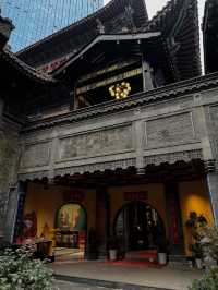 Luohan Temple วัดโบราณ ใจกลางเมืองฉงชิ่ง