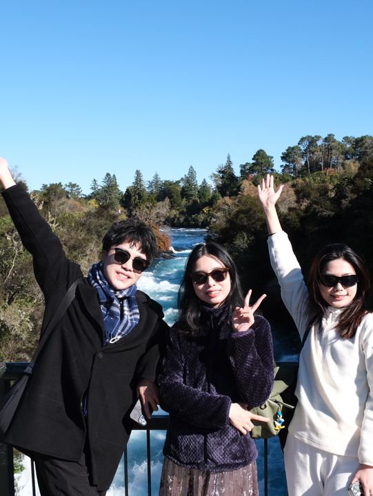 ☁️ Slow Travel in Taupō: Brunch, Waterfalls & a Golden Glow 🌿🌞