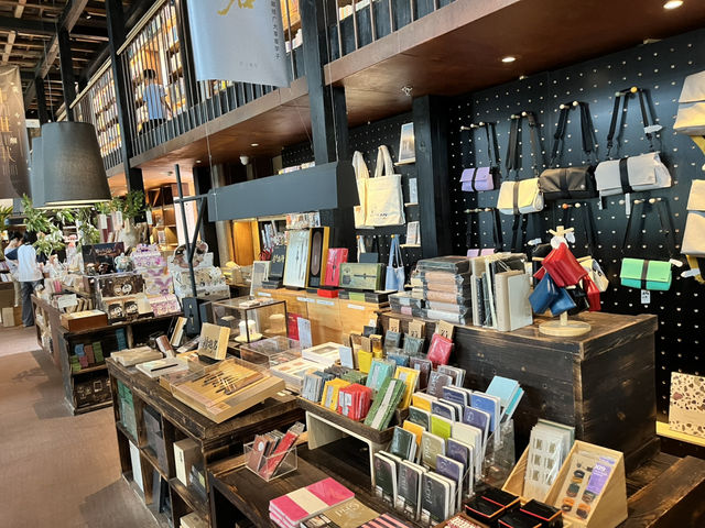 📚 Xinshan Bookstore 新山书屋｜A  a hidden gem near Eastern Suburb Memory