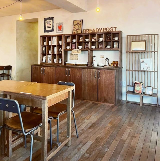 Bready Post Cafe