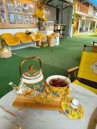 Yellow Vibes + Tea Time = Perfect Afternoon in Desaru