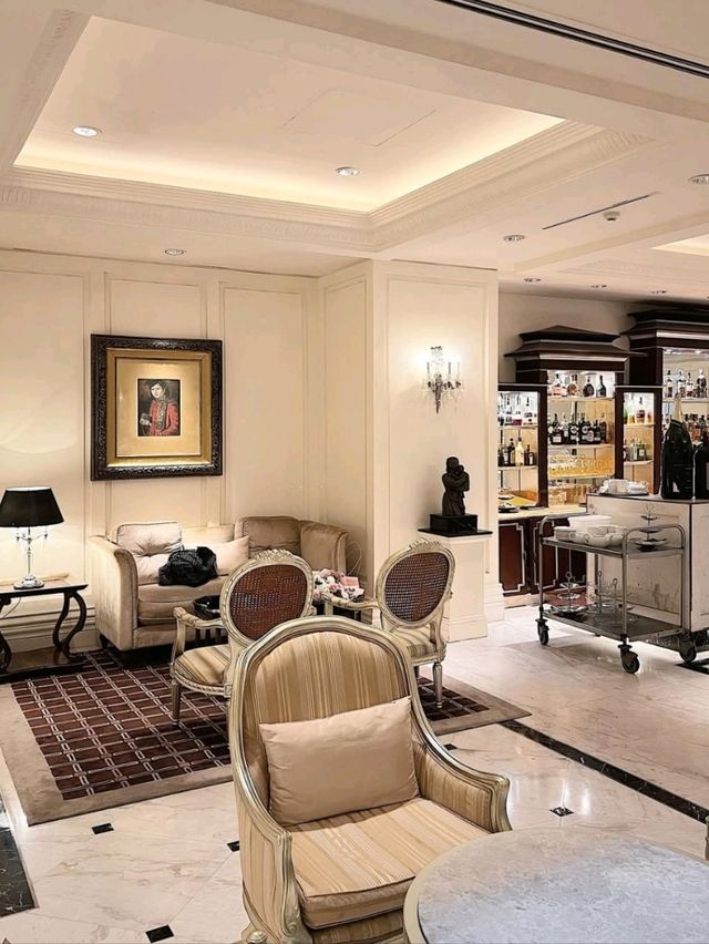 Apricot Hotel