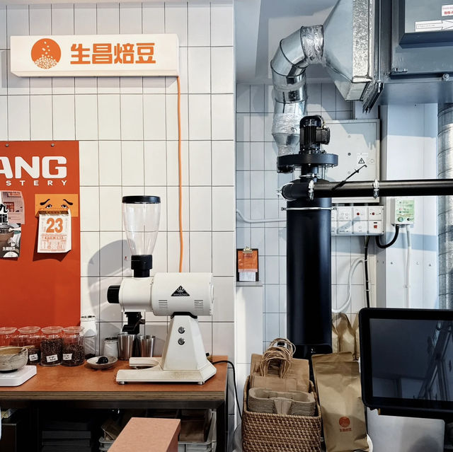 Heritage Beans & Hong Kong Grit – My Visit to Sang Roastery, Hong Kong