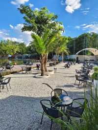 Moora Eatery: Batam’s Lakeside Flavor Haven