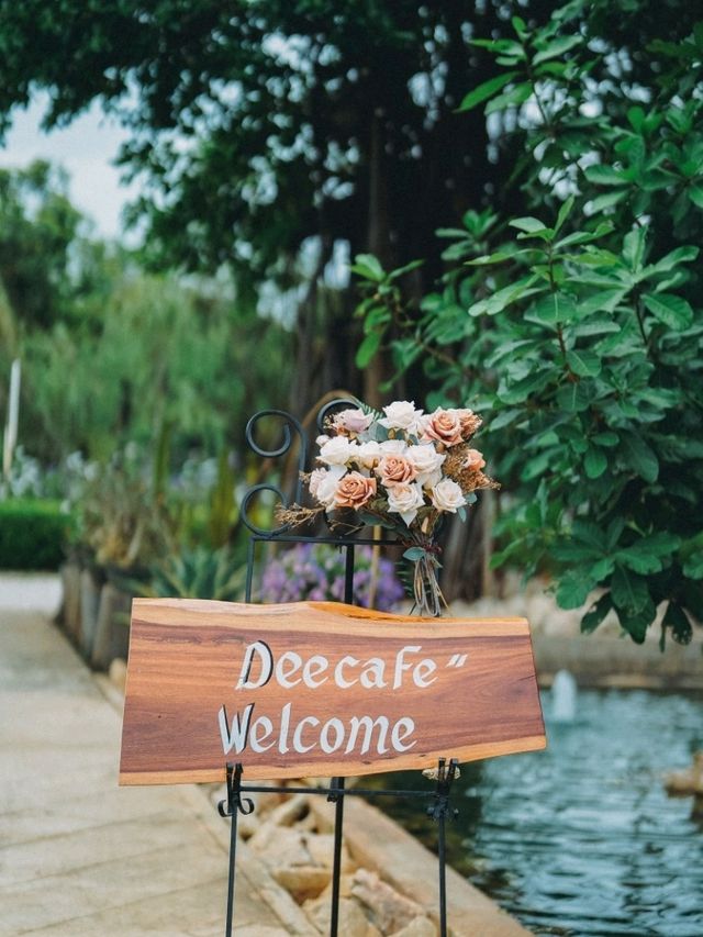 Dee Café & ร้านอาหาร