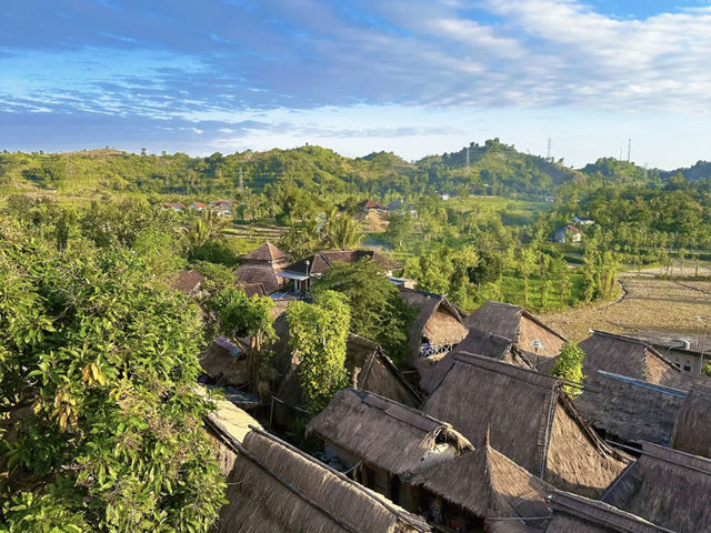 Lombok: Bukit Merese - Sunset Paradise! 🌅🏝️
