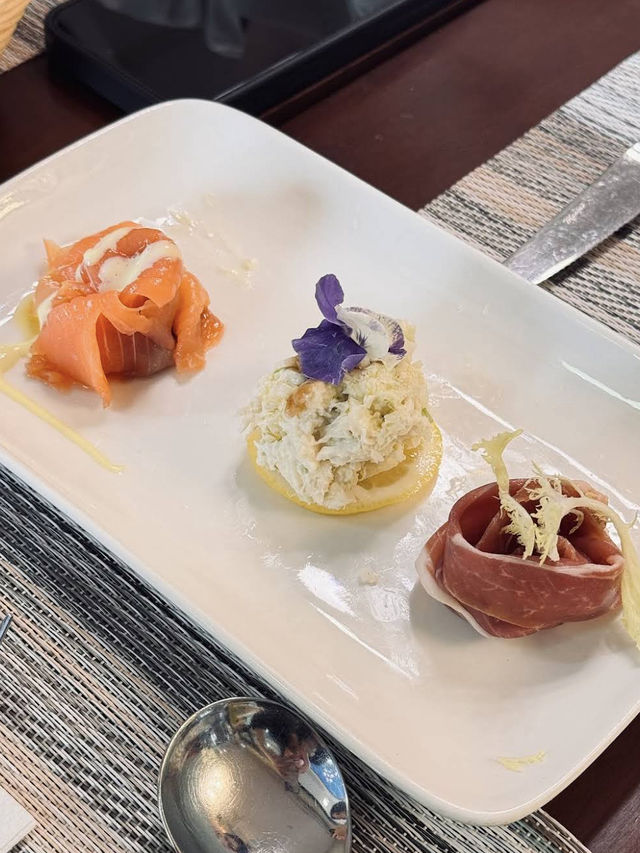 R&Y's International Cuisine 