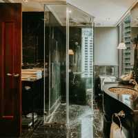 Vintage Glamour and Urban Edge