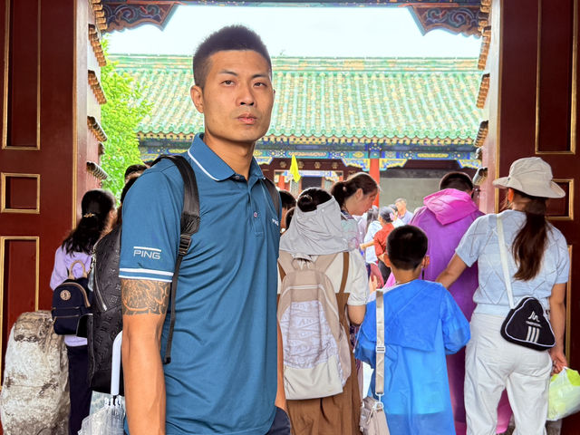 📍【北京 · 恭王府】 一日穿越王府時光，走進權傾一時的和珅宅邸。