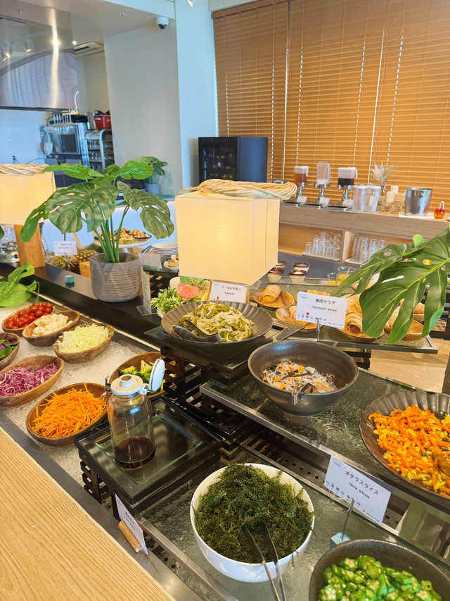 【教えたくない】前菜・パン・ドリンク食べ放題！古宇利島の絶景ランチが想像以上だった