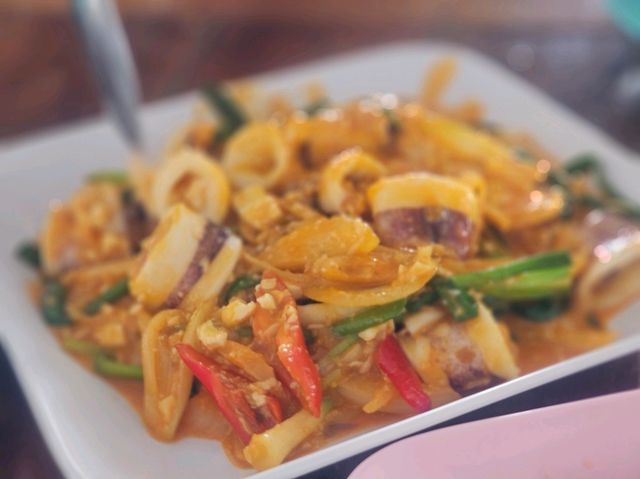 ครัวพื้นบ้านไต๋ธง จ.ชลบุรี