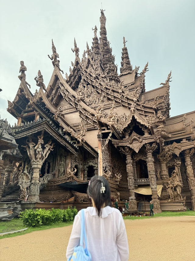 🪵 รีวิว: Sanctuary of Truth Museum