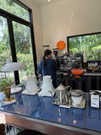 A Life cafe & gallery ร่มรื่นกับเครื่องดื่มอร่อยๆ