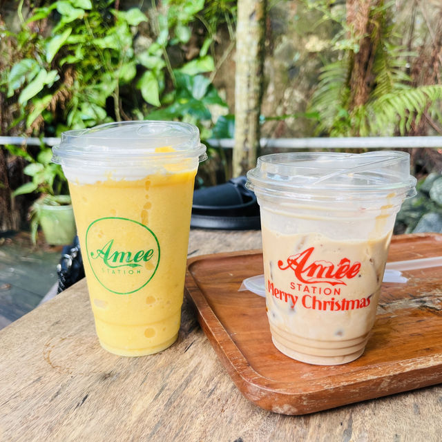 ☕ Hidden Charm in Danang — Amee Café, Where Every Corner Tells a Story