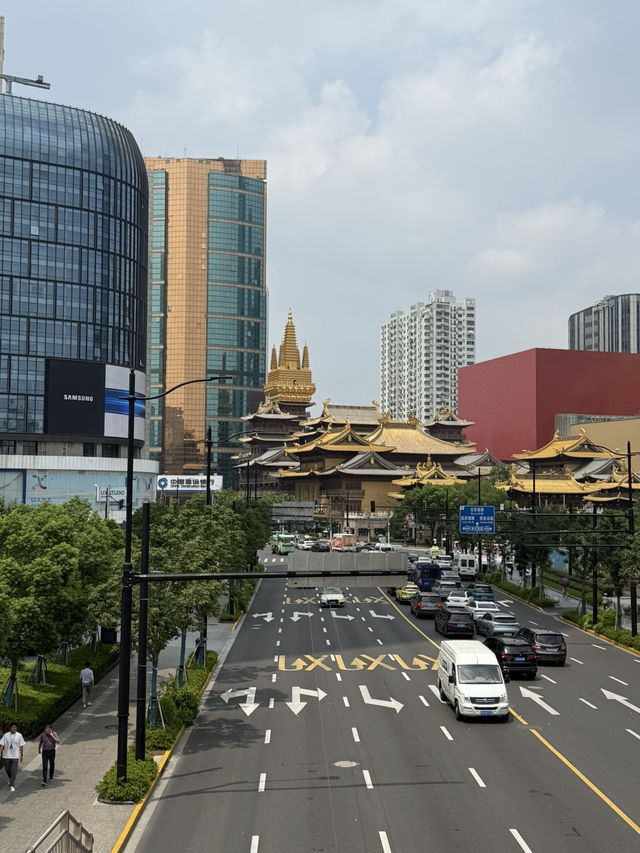 Shanghai: Our two-day itinerary 🐉
