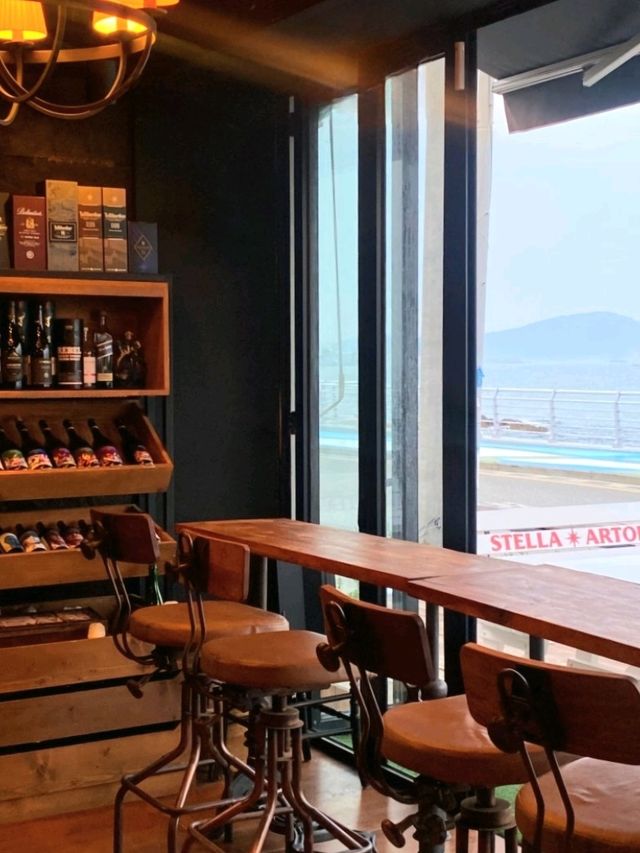 부산 송정 올드머그 – 바다·블루라인파크·감성까지 다 갖춘 카페