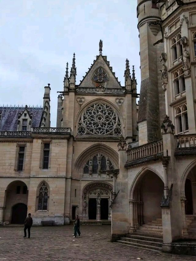 🏰 Château de Pierrefonds – A Fairytale Fortress in Picardy