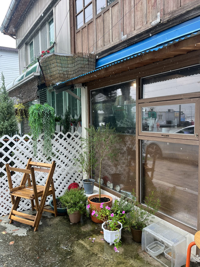 거제 | 과거 역사가 담겨있는 이색적인 카페 ‘두록‘ 🌲