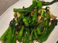 觀蠔係香港人的海鮮天堂,超抵食長腳蟹