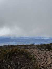 🇦🇺 ,威靈頓山(Kunanyi / Mount Wellington) 是霍巴特(Hobart)最壯麗的自然地標🌌