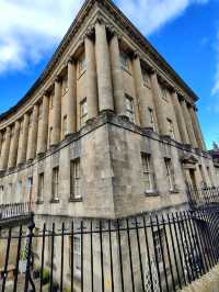 The Royal Crescent – Bath’s Iconic Landmark 🌟