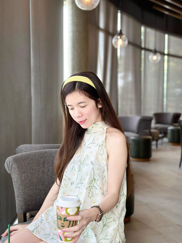 ไปสตาร์บัคส์ เน้นถ่ายรูปกันบ้างมั้ยคะ📸 ไปสตาร์บัคส์ เน้นถ่ายรูปกันบ้างมั้ยคะ📸