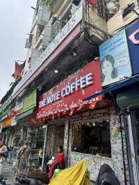 The Note Coffee: Hanoi’s Most Colorful Café 💌☕