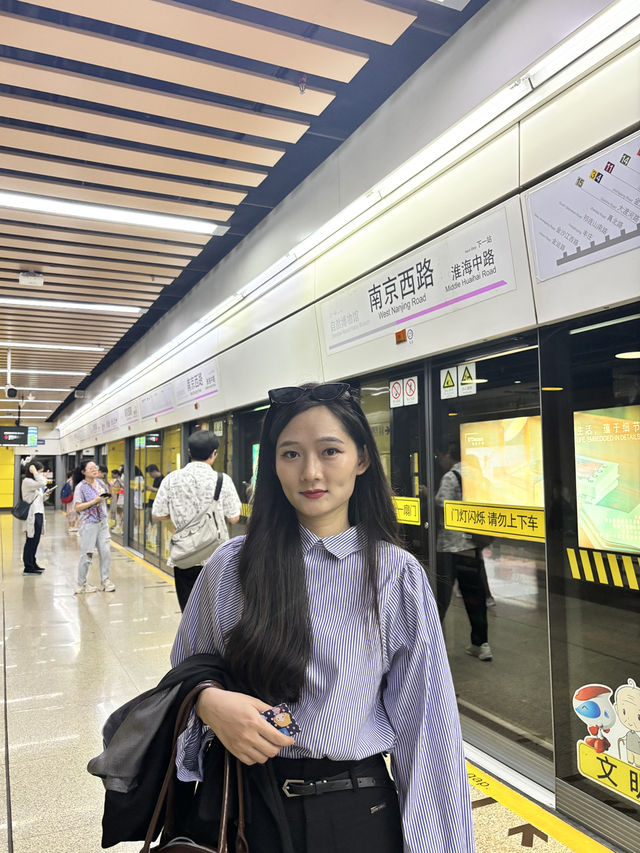 ชิลริมน้ำที่ The Bund ชมหอไข่มุกและแสงไฟตึกระฟ้า