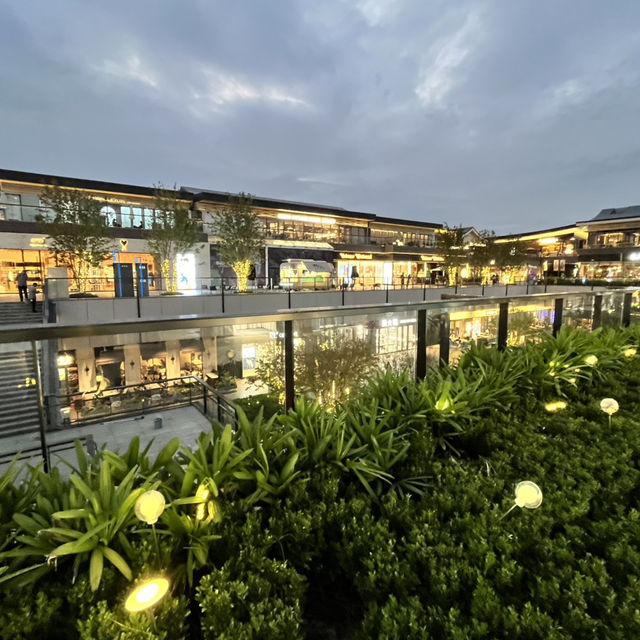 🌃 Suzhou by Night – A City That Glows 🌃 🌃 Suzhou by Night – A City That Glows 🌃