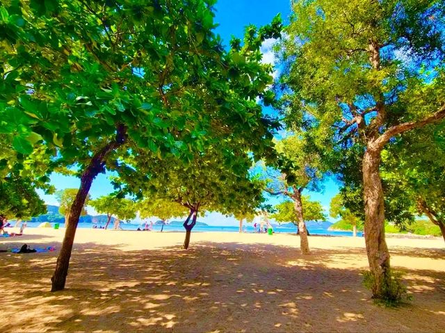 Repulse Bay Beach – Hong Kong’s Most Beautiful Urban Beach
