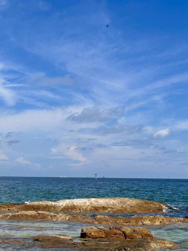 อ่าวไผ่ 📍เกาะเสม็ด ✨🏖️