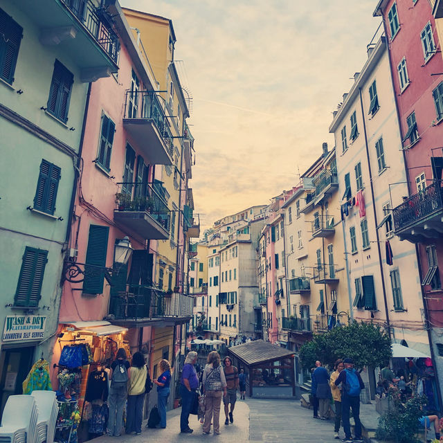 Solo & Savvy: Rediscovering Riomaggiore's Secret Heart
