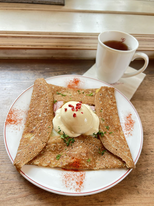 【渋谷🇯🇵】フランスを思わせる、隠れ家ガレット専門店🇫🇷 【渋谷🇯🇵】フランスを思わせる、隠れ家ガレット専門店🇫🇷