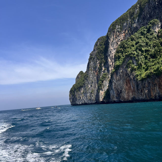 Острова ПхиПхи, Пхи-Пхи- ле, Майя Бэй Острова ПхиПхи, Пхи-Пхи- ле, Майя Бэй