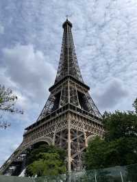 🇫🇷 Eiffel Tower – Day & Night Magic