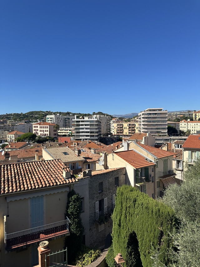 💒從聖母院看坎城超浪漫！海景＋紅瓦屋頂全收