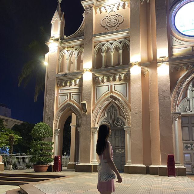 베트남 다낭 핑크성당 다낭교구성당 Giáo xứ Chính tòa Đà Nẵng