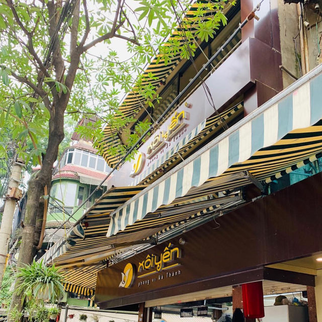 When in Vietnam, eat like the Vietnamese! - Xôi for breakfast