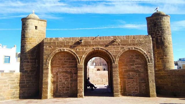 Enigmatic Essaouira: A Coastal Gem 🏰🌊