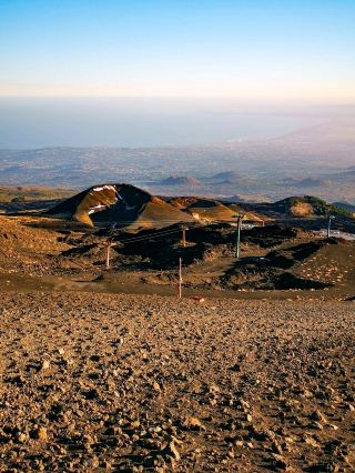 壮大なエトナ山：シチリア島の燃える驚異